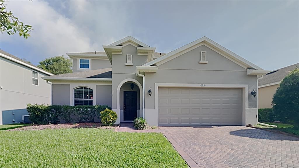 692 PREAKNESS CIRCLE DELAND, FL 32724