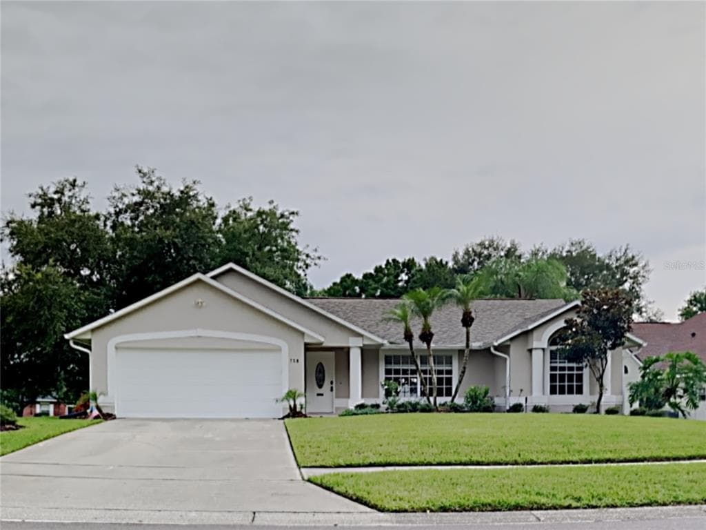 758 LAKE COMO DRIVE LAKE MARY, FL 32746