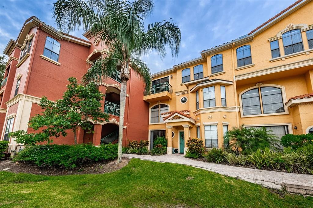 2730 VIA TIVOLI UNIT 335B CLEARWATER, FL 33764