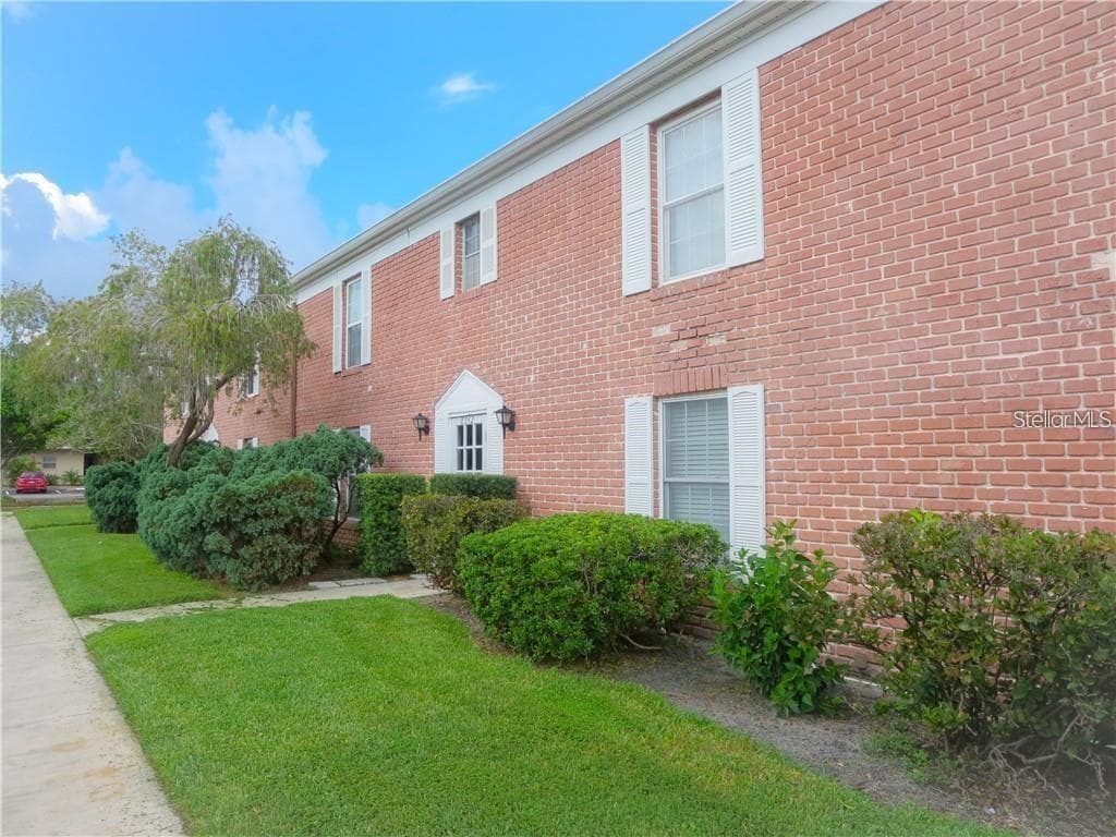 1275 85TH AVENUE N UNIT C ST PETERSBURG, FL 33702