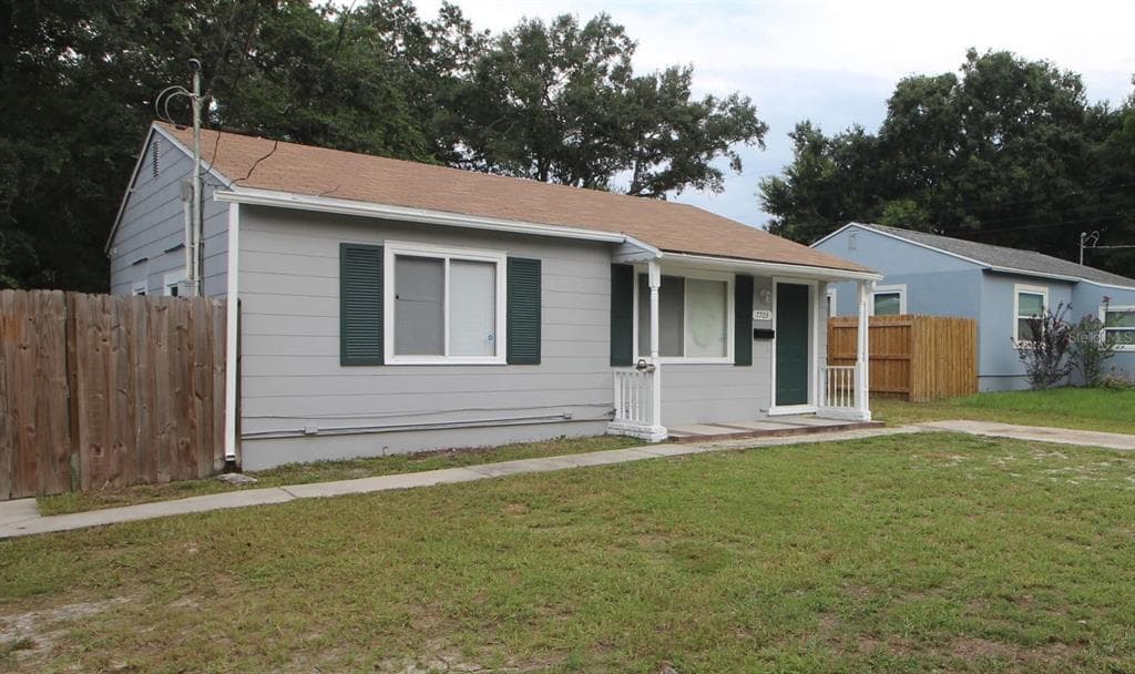 7703 N ARDEN AVENUE TAMPA, FL 33604