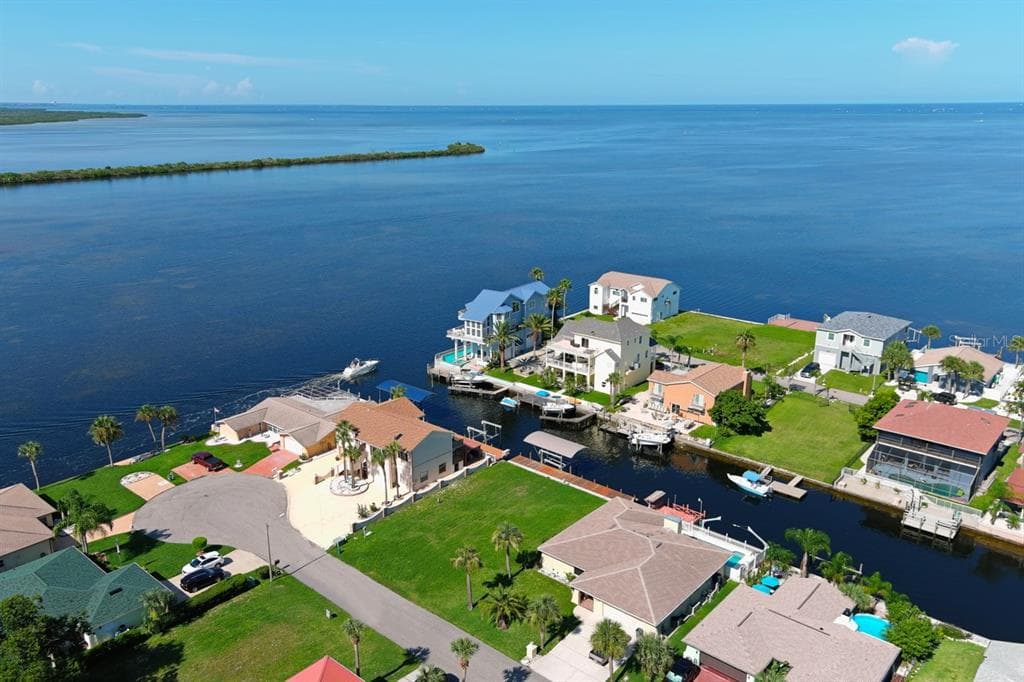 13523 CLAUDIA DRIVE E HUDSON, FL 34667