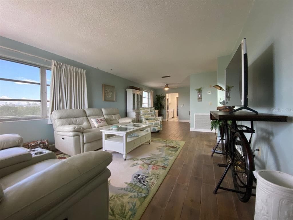 2850 59TH STREET S UNIT 401 GULFPORT, FL 33707