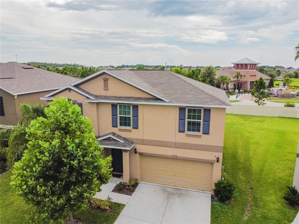 7215 SOMERSET POND DRIVE