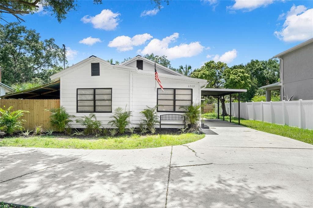 6305 S MACDILL AVENUE TAMPA, FL 33611