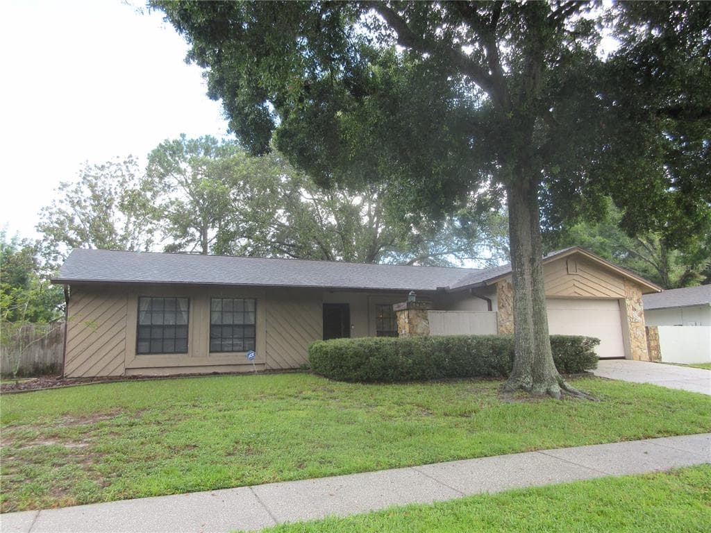 7915 RIVER RIDGE DRIVE TEMPLE TERRACE, FL 33637