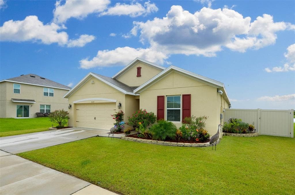 8129 BILSTON VILLAGE LANE GIBSONTON, FL 33534