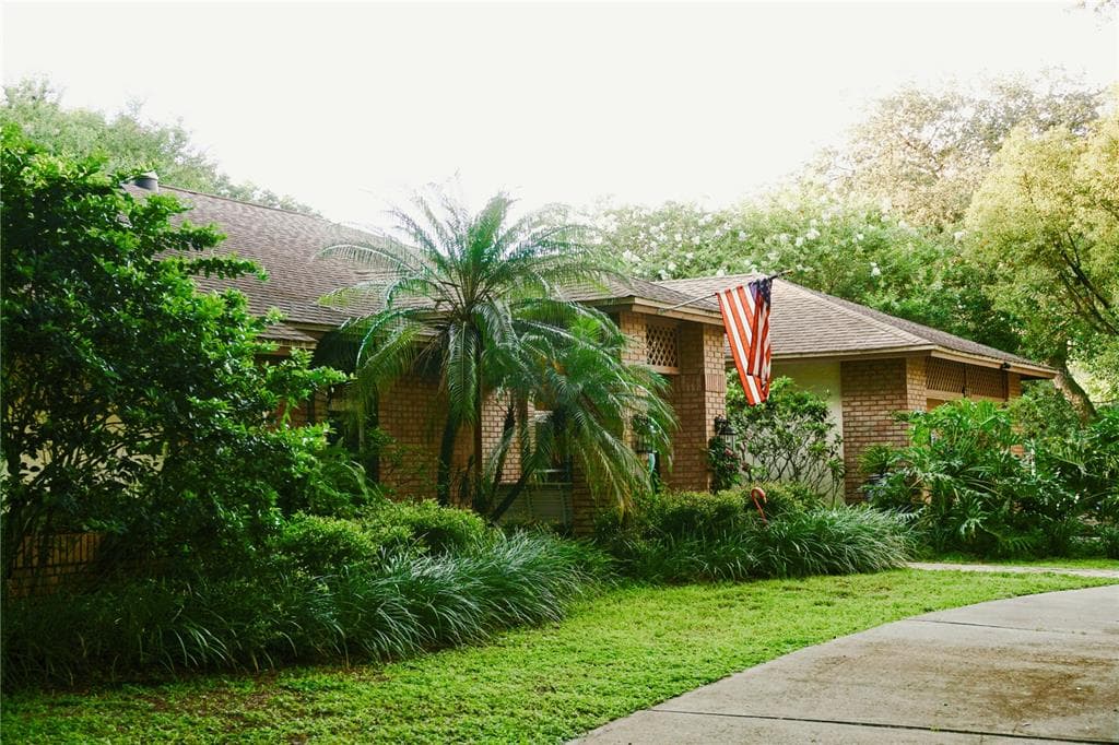 311 HALTON CIRCLE SEFFNER, FL 33584