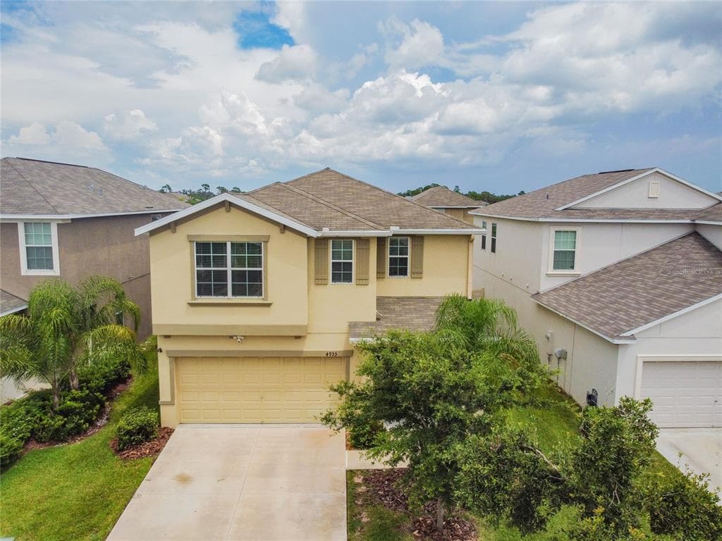 4935 REFLECTING POND CIRCLE WIMAUMA, FL 33598