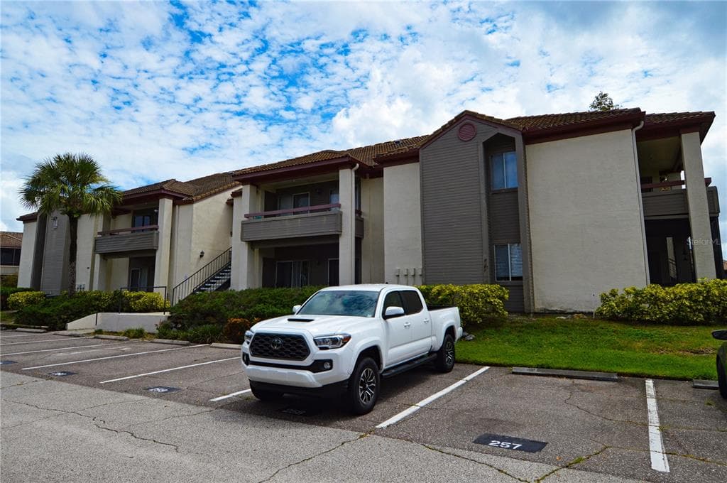10265 GANDY BOULEVARD N UNIT 1801 ST PETERSBURG, FL 33702