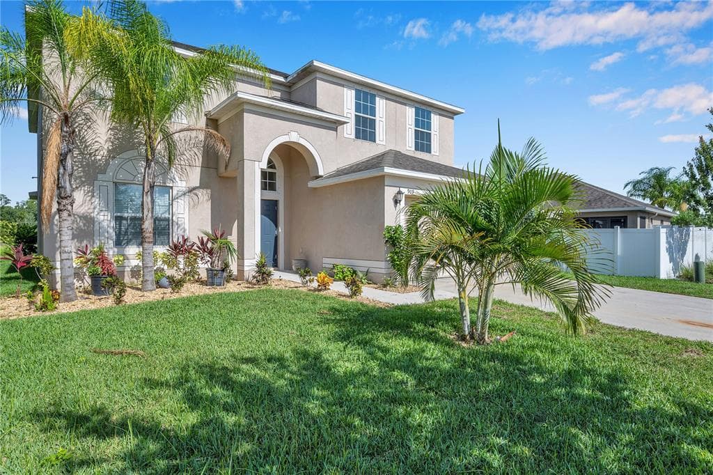 909 MEADOW GLADE DRIVE RUSKIN, FL 33570