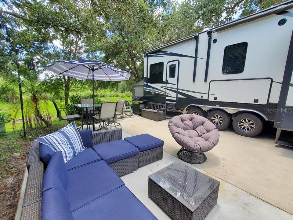 168 APPALOOSA TRAIL E LAKE WALES, FL 33898