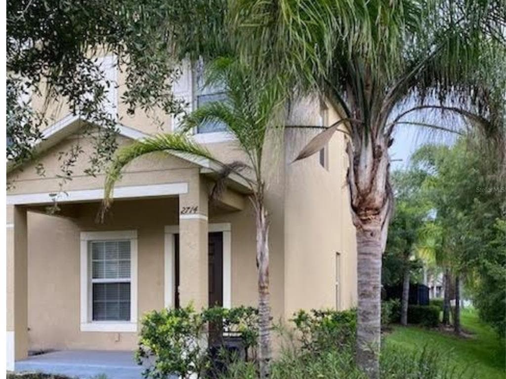 2714 ISABELLA VALLEY COURT BRANDON, FL 33511