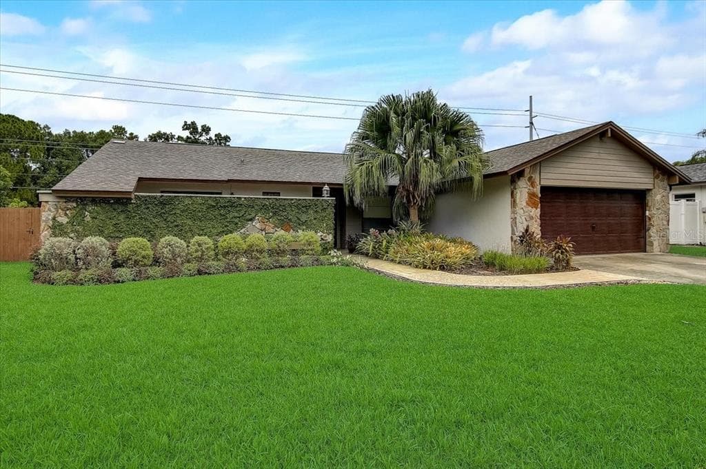 12105 CYPRESS HOLLOW PLACE TAMPA, FL 33624