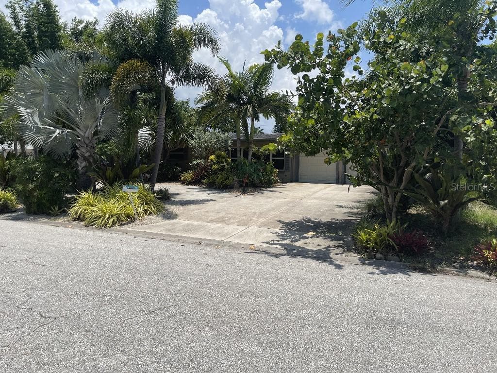 2708 WISTERIA PLACE SARASOTA, FL 34239
