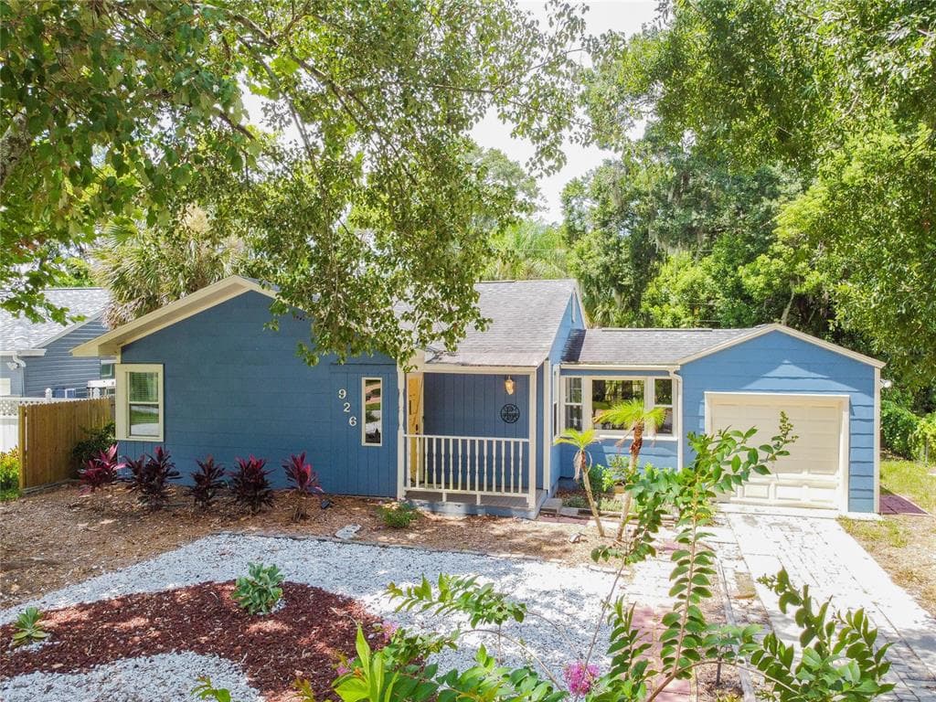 926 CORNELIUS AVENUE TAMPA, FL 33603