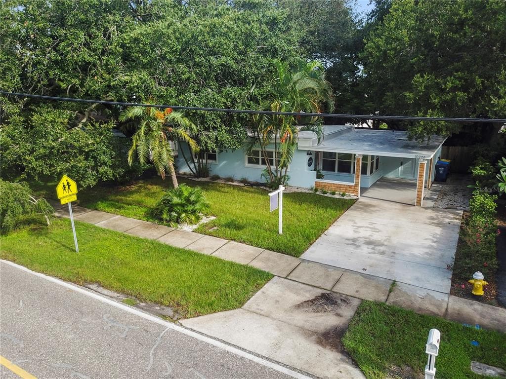 10206 66TH AVENUE SEMINOLE, FL 33772