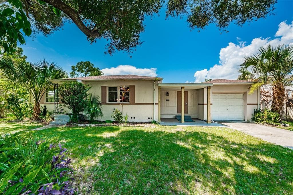 2200 35TH AVENUE N ST PETERSBURG, FL 33713