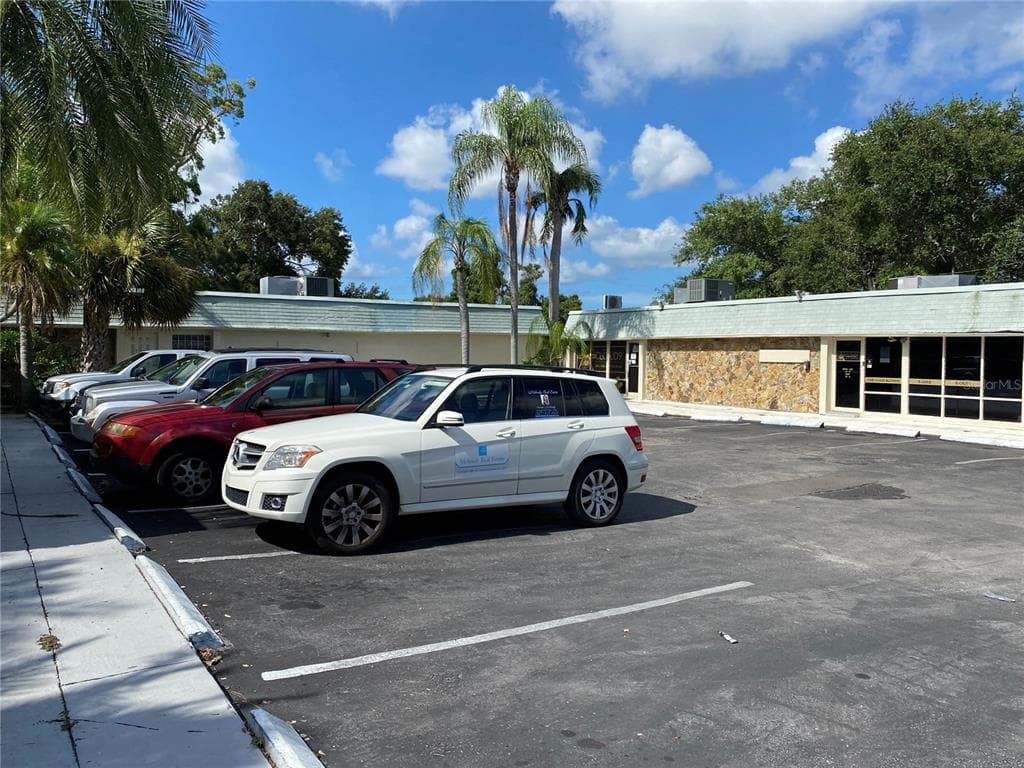 1661 W BAY DRIVE UNIT B LARGO, FL 33770