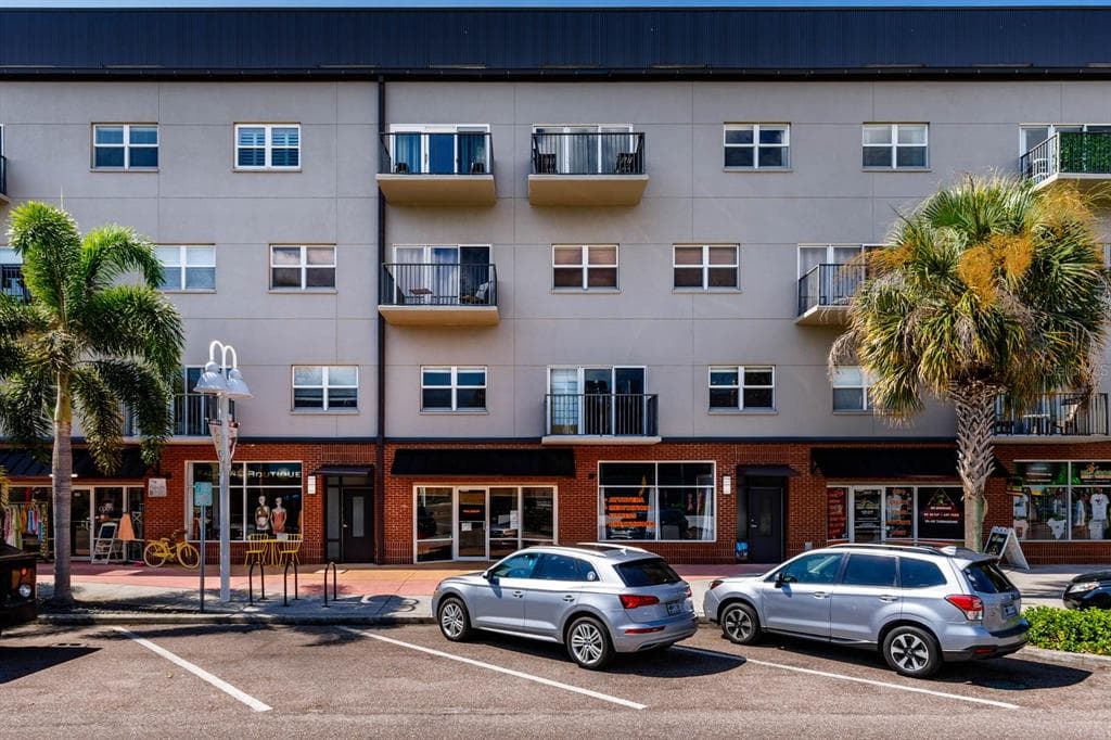 1010 CENTRAL AVENUE UNIT 102 ST PETERSBURG, FL 33705