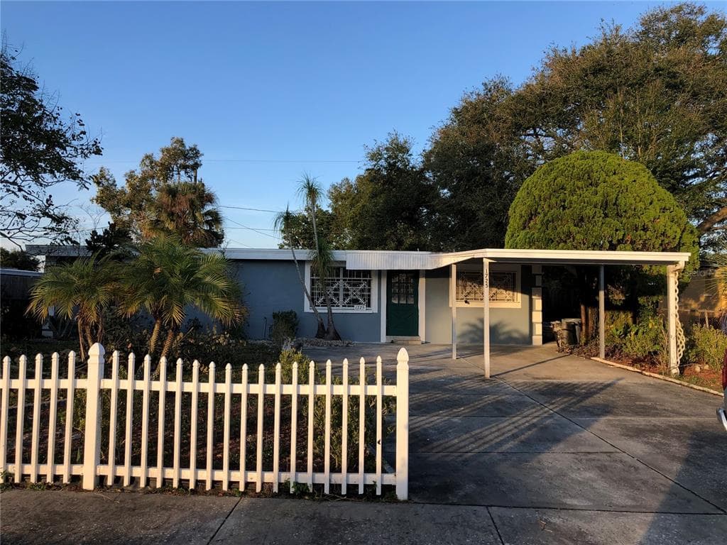 1725 WAIKIKI WAY TAMPA, FL 33619