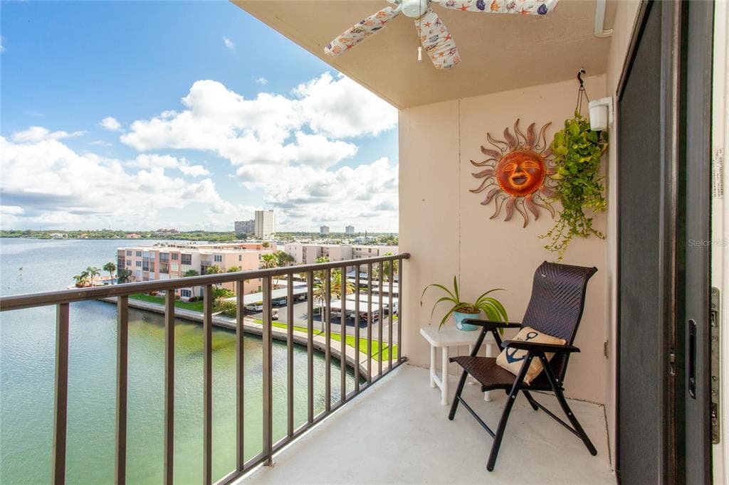 7700 SUN ISLAND DRIVE S UNIT 605 SOUTH PASADENA, FL 33707