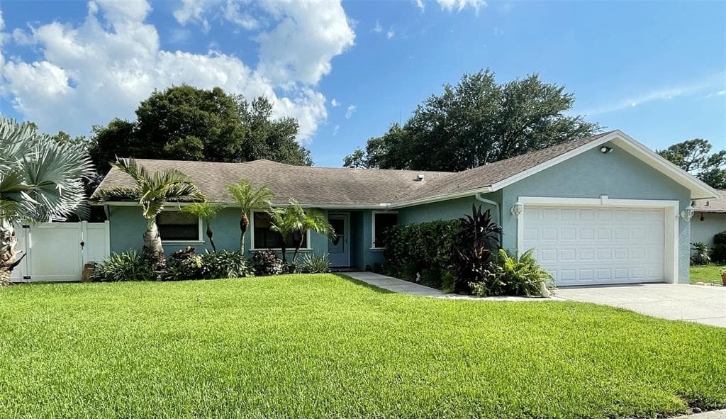 10762 125TH AVENUE LARGO, FL 33778