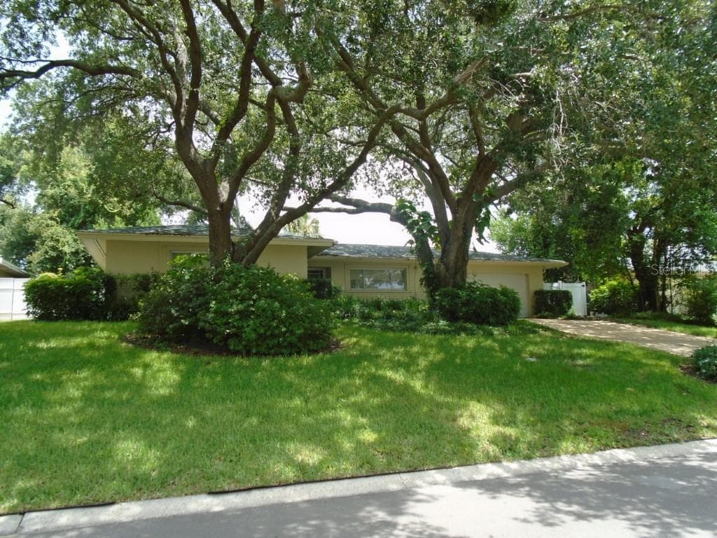 3723 ORCHARD GROVE LANE LARGO, FL 33770