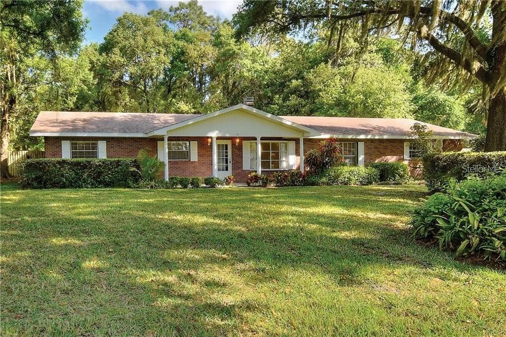 3105 BROOK DRIVE LAKELAND, FL 33811
