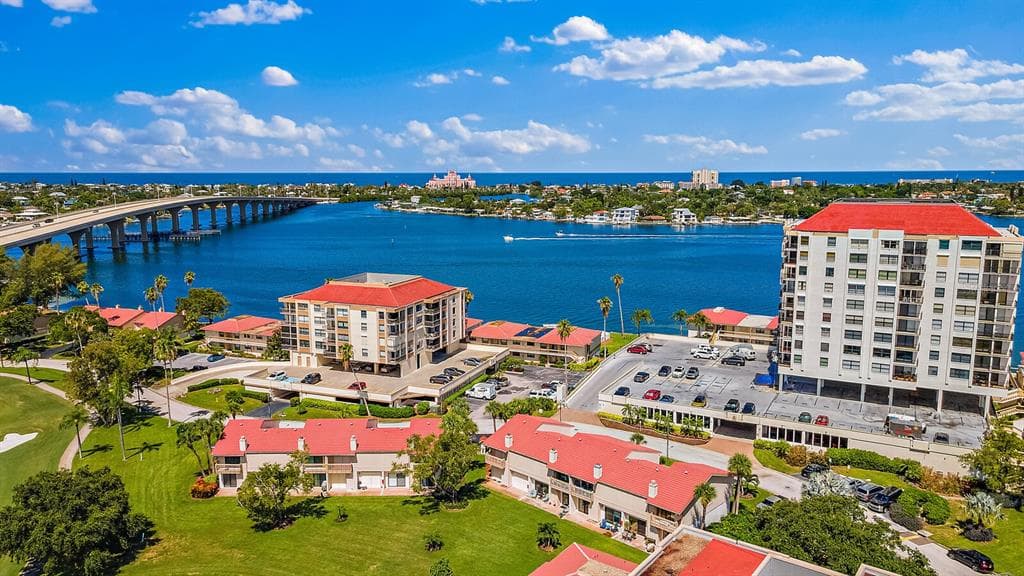 6260 SUN BOULEVARD UNIT 3 ST PETERSBURG, FL 33715