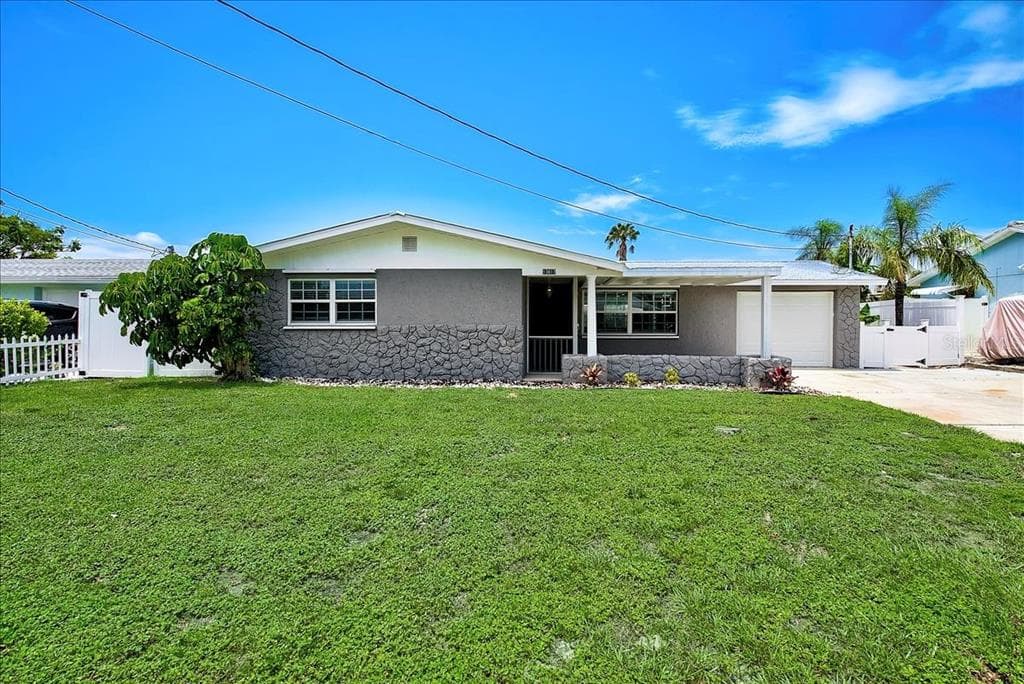 13617 JENNITA DRIVE HUDSON, FL 34667