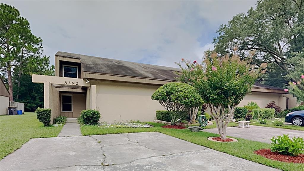 8292 PINEVERDE LANE JACKSONVILLE, FL 32244
