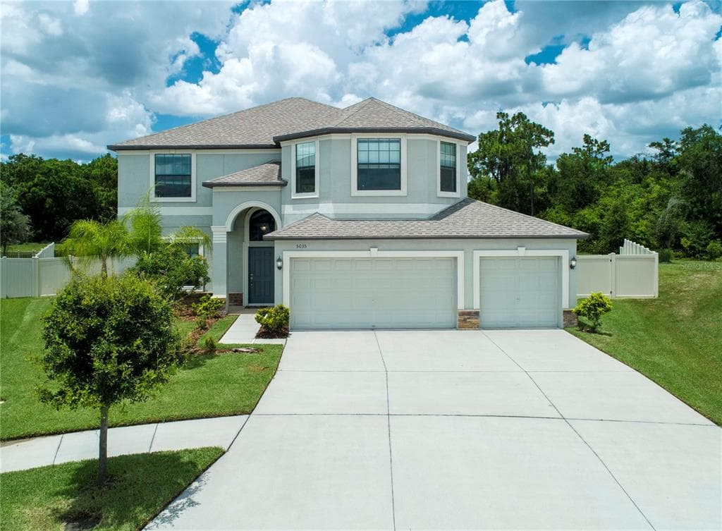 5035 IVORY STONE DRIVE WIMAUMA, FL 33598