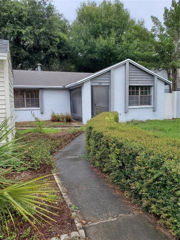 3244 FOX LAKE DRIVE TAMPA, FL 33618