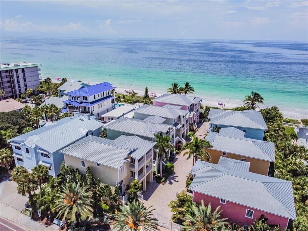 2718 GULF BOULEVARD UNIT 7 INDIAN ROCKS BEACH, FL 33785