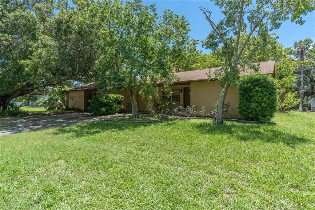 5708 27TH AVENUE S GULFPORT, FL 33707