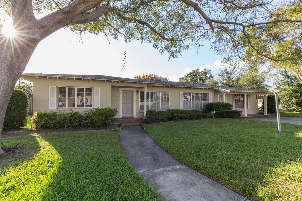 808 N MACDILL AVENUE TAMPA, FL 33609