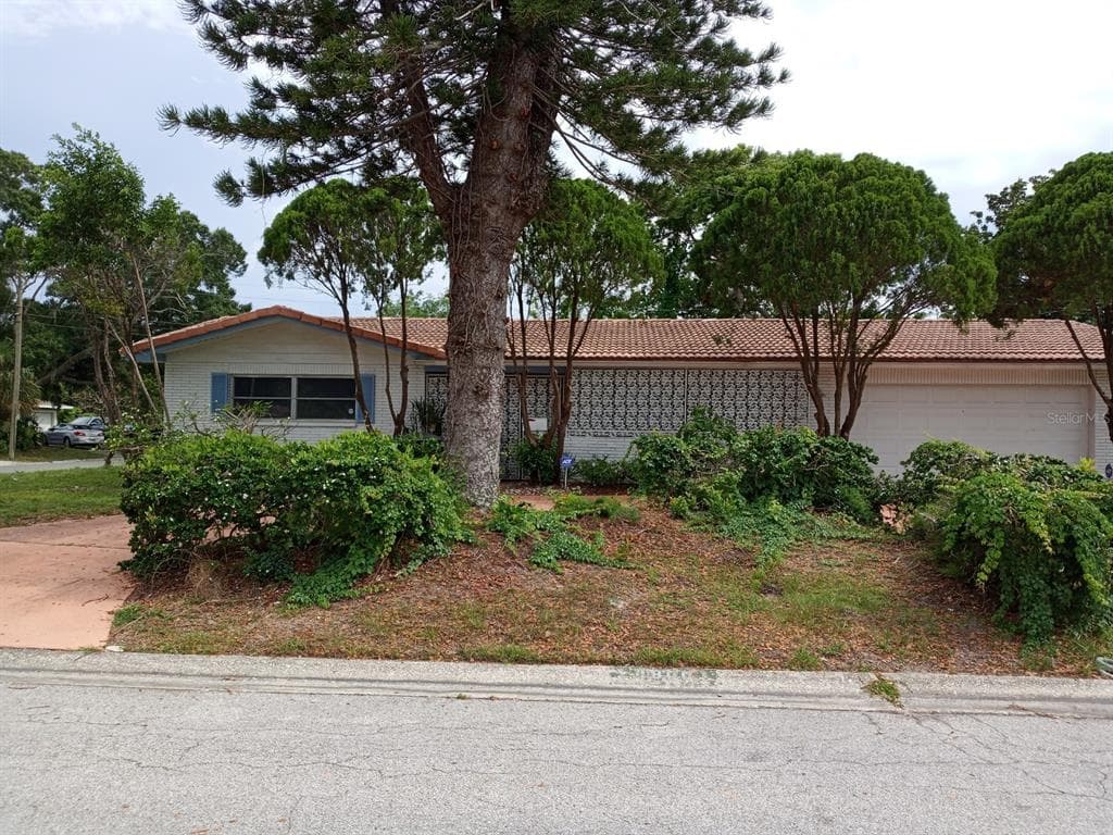 1800 69TH AVENUE S ST PETERSBURG, FL 33712