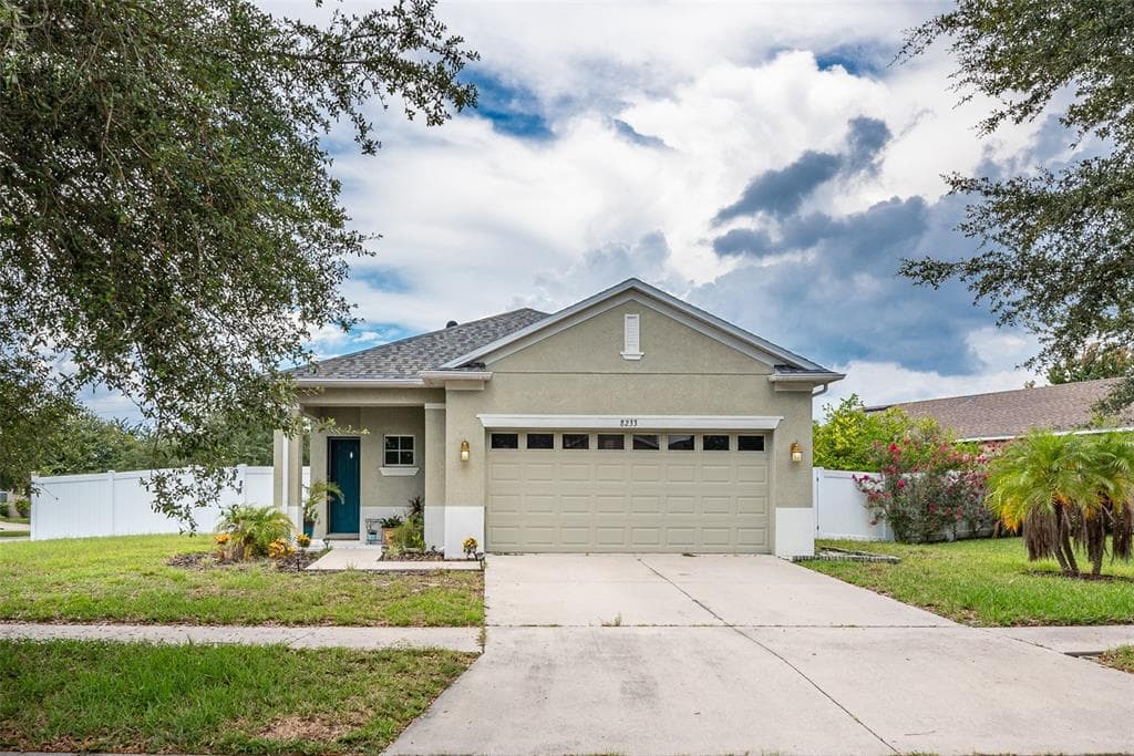 8233 SUMMER WOOD LANE RIVERVIEW, FL 33578