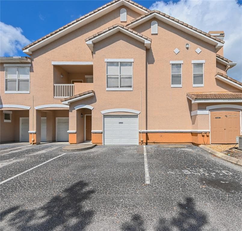 10502 VILLA VIEW CIRCLE UNIT 10502 TAMPA, FL 33647
