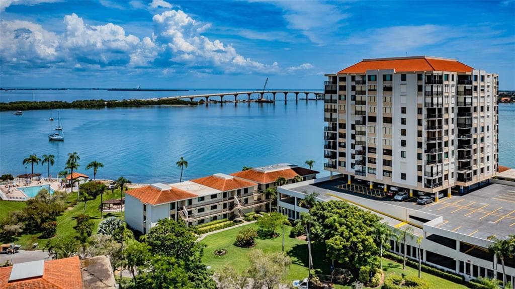 6287 BAHIA DEL MAR CIRCLE UNIT 203 ST PETERSBURG, FL 33715