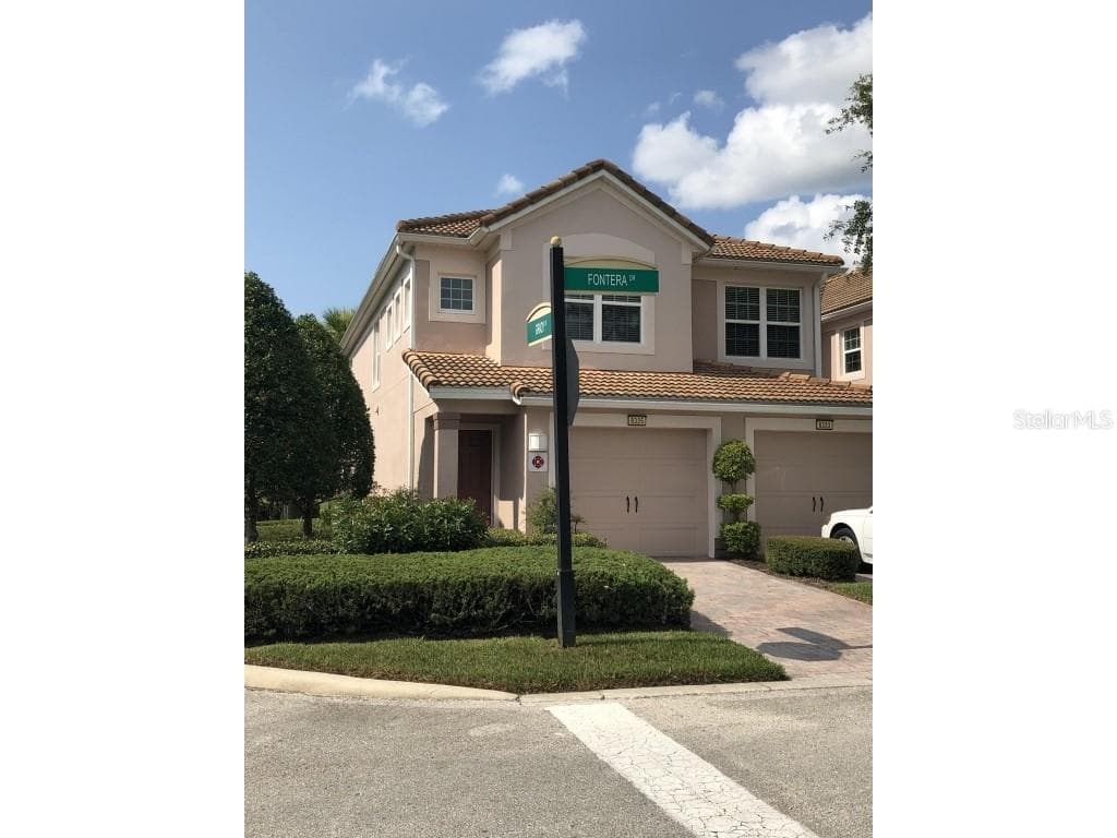 8335 FONTERA DRIVE UNIT 8335 DAVENPORT, FL 33896