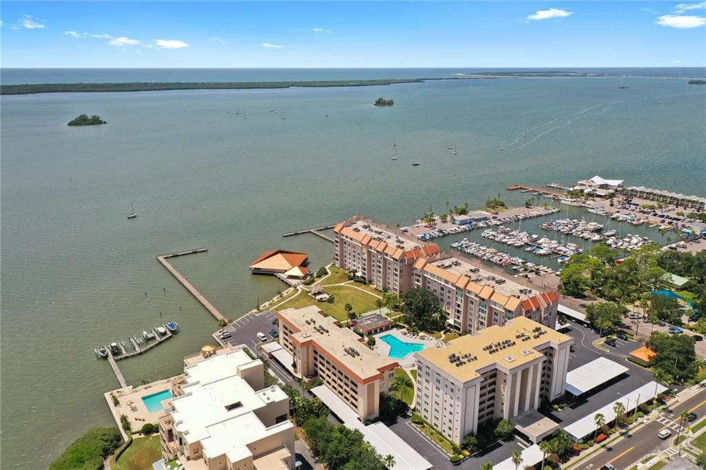 632 EDGEWATER DRIVE UNIT 639 DUNEDIN, FL 34698