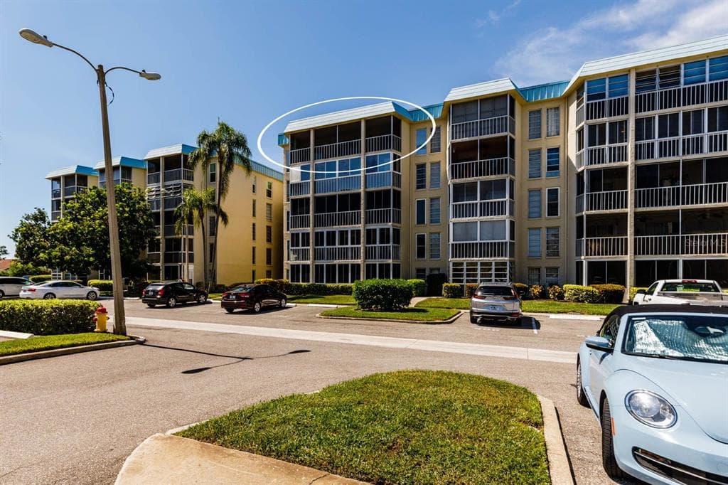 4902 38TH WAY S UNIT 507