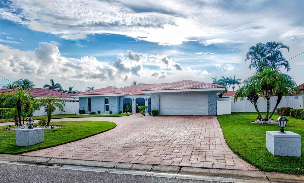 1492 SEA GULL DRIVE S