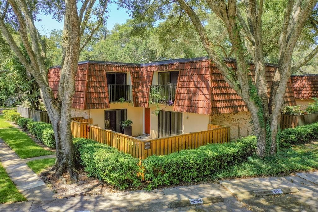 2612 2ND COURT PALM HARBOR, FL 34684