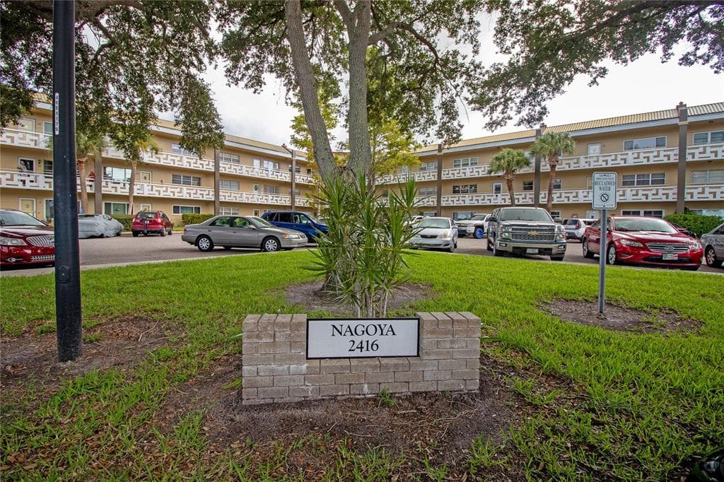 2416 WORLD PARKWAY BOULEVARD UNIT 54 CLEARWATER, FL 33763