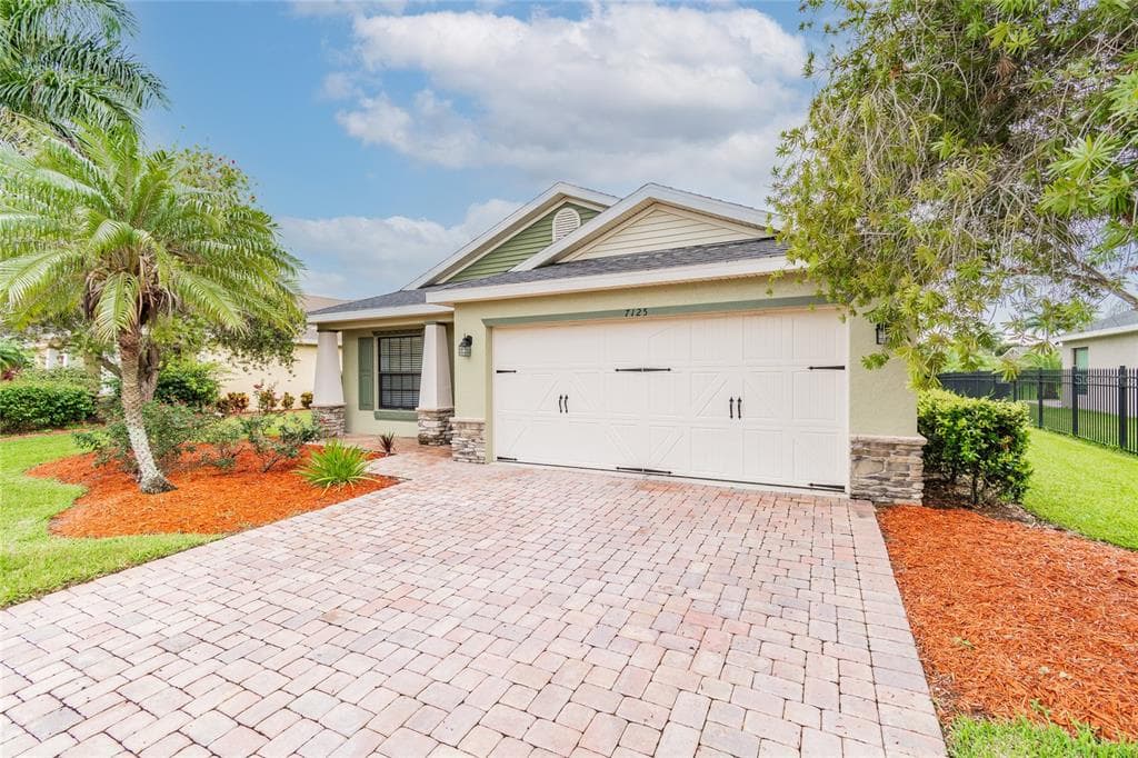 7125 34TH STREET E SARASOTA, FL 34243