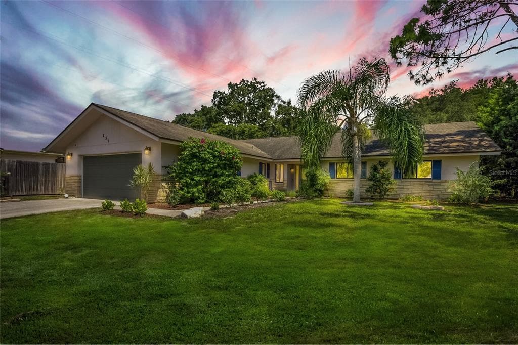 251 DUNBRIDGE DRIVE PALM HARBOR, FL 34684