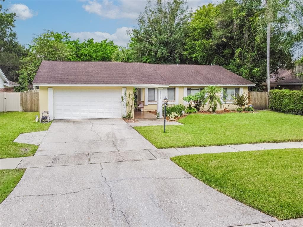 11703 PHOENIX CIRCLE